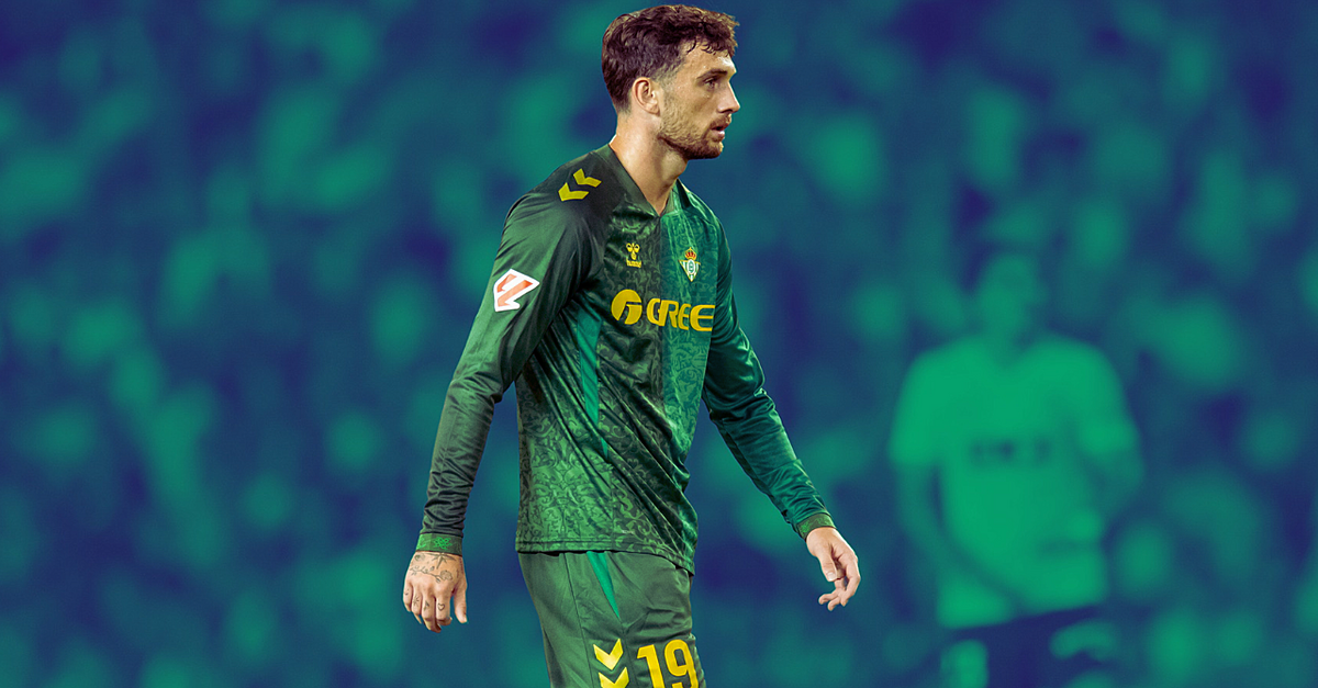 Troy Parrott's Home Broken Into During Real Betis Clash v Barcelona