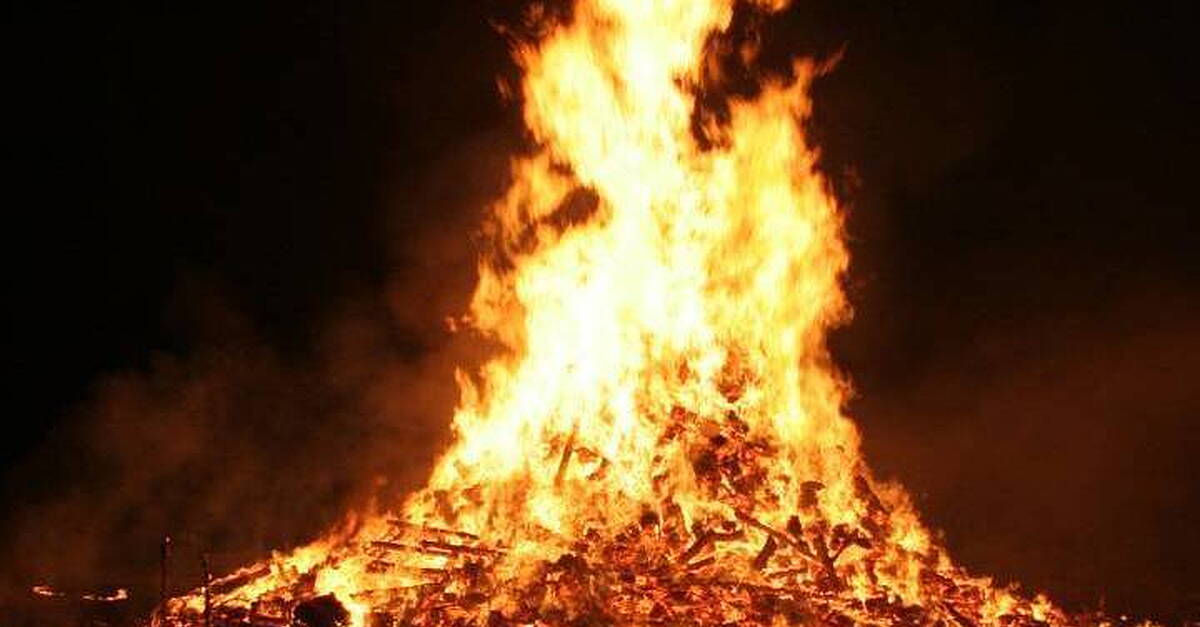 ‘He lost half his scrotum and a testicle': Cork surgeon warns of dangers of Halloween fireworks