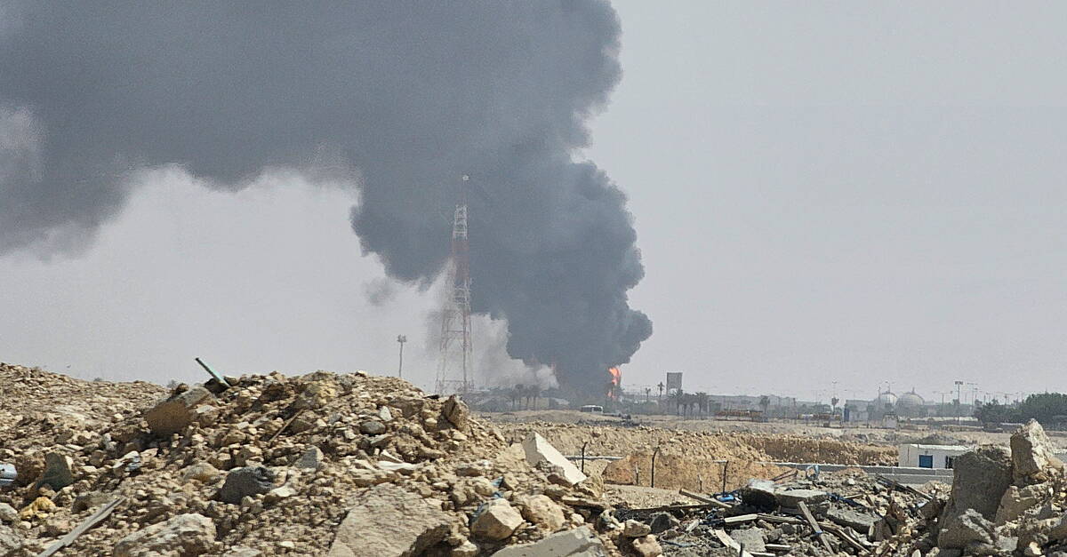 Riyadh airport hit again after deadly Houthi missile attack