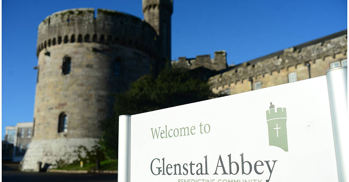 Parents and former pupils of Glenstal Abbey in bid to prevent closure