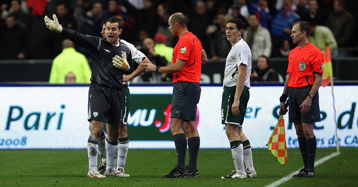 ‘Like being a shit celebrity': Inside the world of top-level football referees