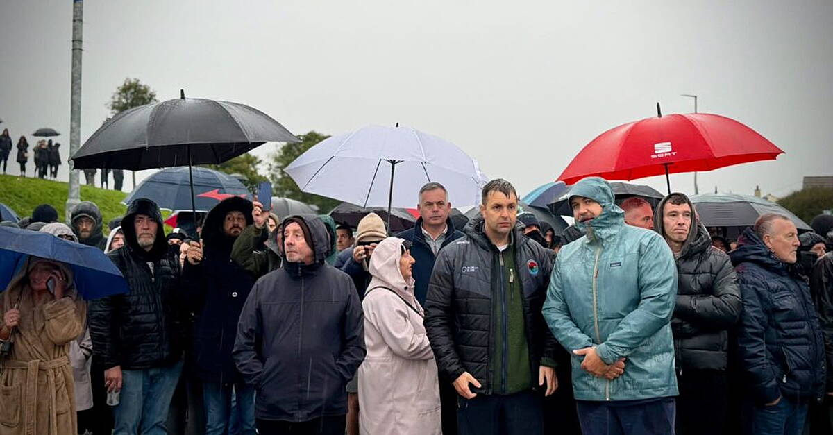 Photo: Donegal Daily Pearse doherty proud of garvaghy road protest as he attends psni interview