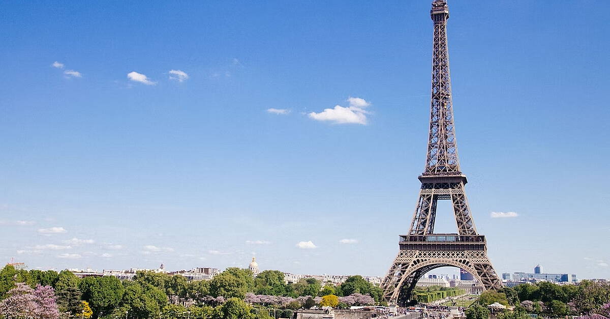 French Retailers Count The Cost Of Weekend Riots