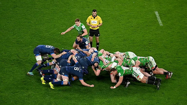 Tr&aacute;th na gCeist: Aistrigh na fr&aacute;sa&iacute; Rugba&iacute; &oacute; Ghaeilge go B&eacute;arla