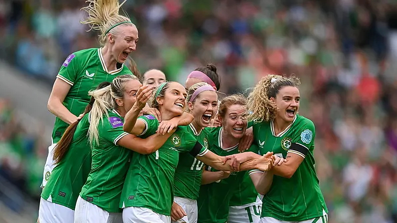 Foghlaim&iacute;onn &Eacute;ire a gC&eacute;il&iacute; Comhraic i Sraithchom&oacute;rtas N&aacute;isi&uacute;n na mBan UEFA