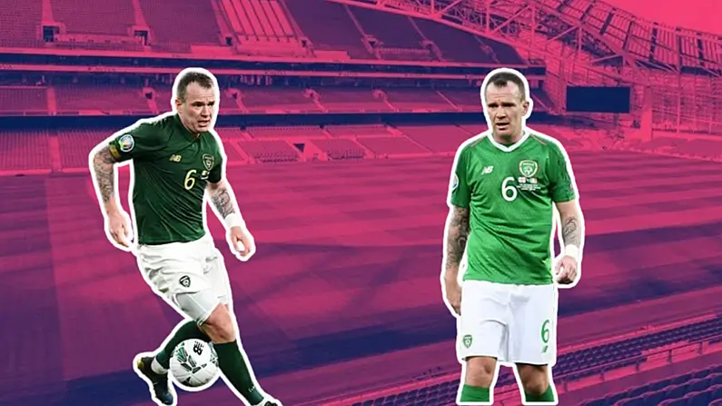 &Oacute;m&oacute;s do Glenn Whelan agus a Mh&aacute;istreacht ar Phointe&aacute;il L&aacute;r na P&aacute;irce