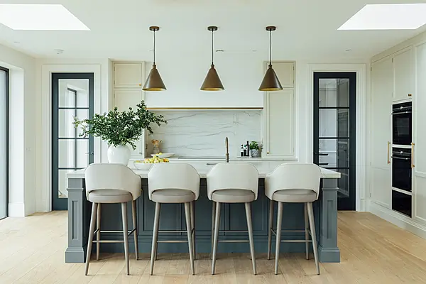 The allure of symmetry in luxury kitchen design