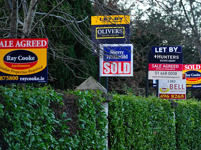 Mortgage approvals exceed &euro;1.5 billion in April