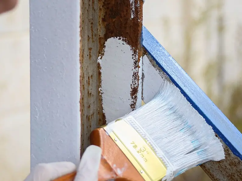 Paint Like a Pro: How to Save Rusty Railings & Gates