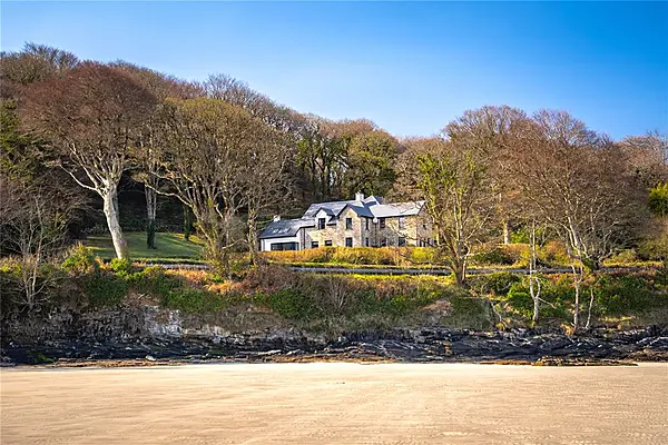 Umerafree is a beachside dream in Donegal
