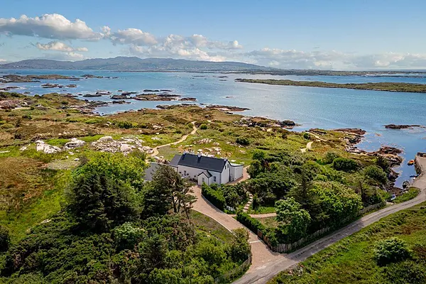 Horizon House beautifully blends the old with the new