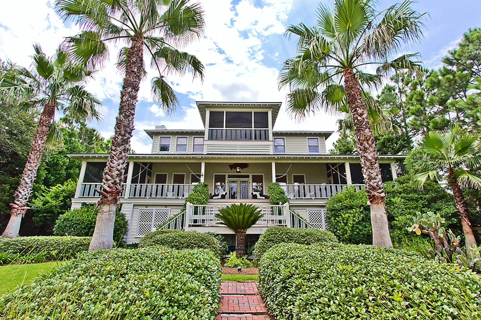 Sandra Bullock's Sweet Georgia Island Home