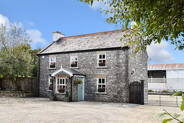 An Athenry home worth singing and shouting about