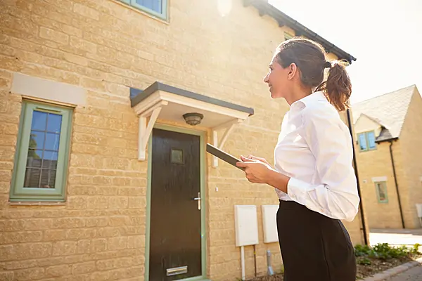 Caveat Emptor &ndash; &lsquo;buyer beware&rsquo; and the importance of surveys