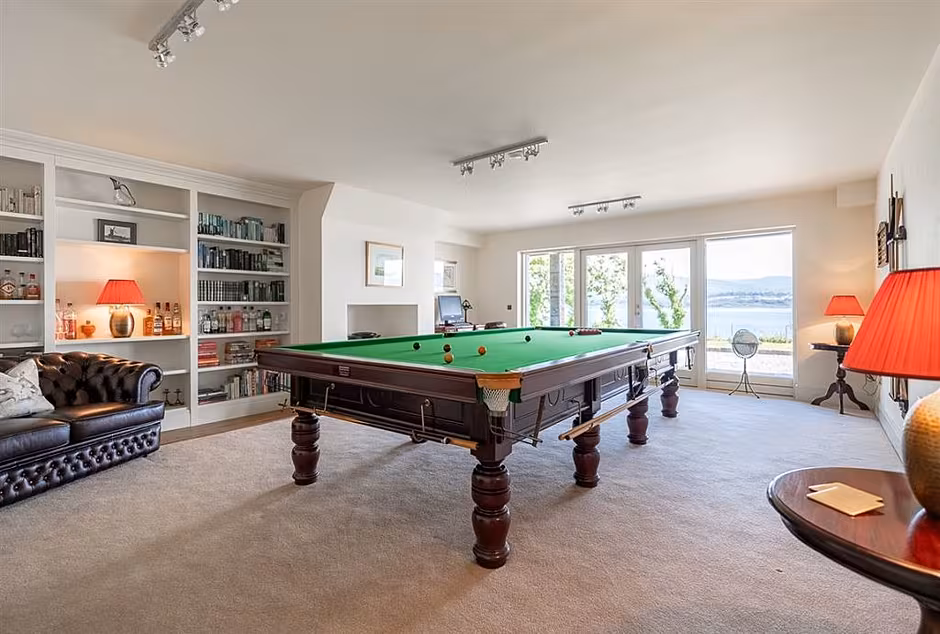 Rossmore Island has its own snooker room