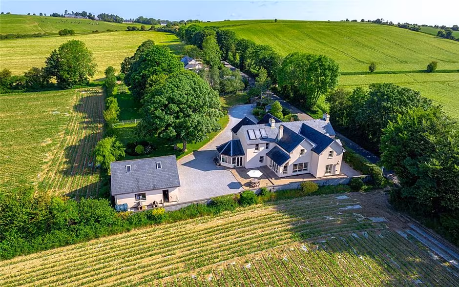 An aerial view of the rear of Lisnacrilla House