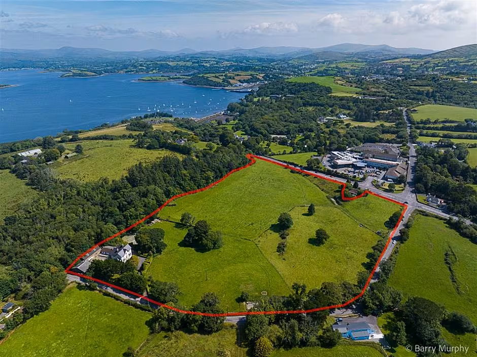 Ardeevin House is situated on a 16 acre site along the Wild Atlantic Way