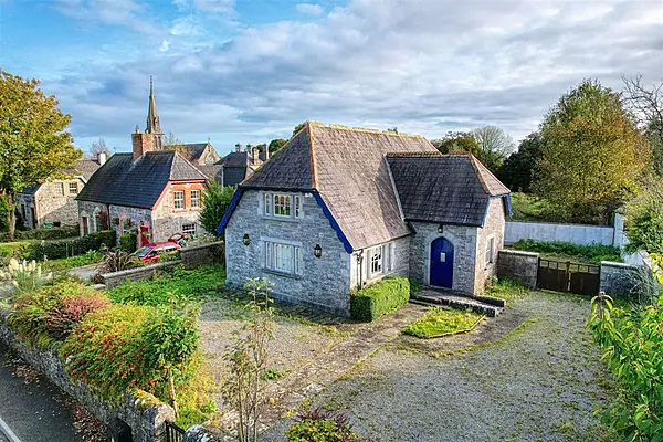 Cop a look at this former Garda Station in Ardagh