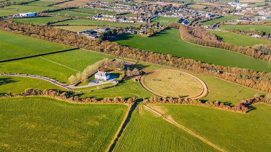 Cooltubrid House from above