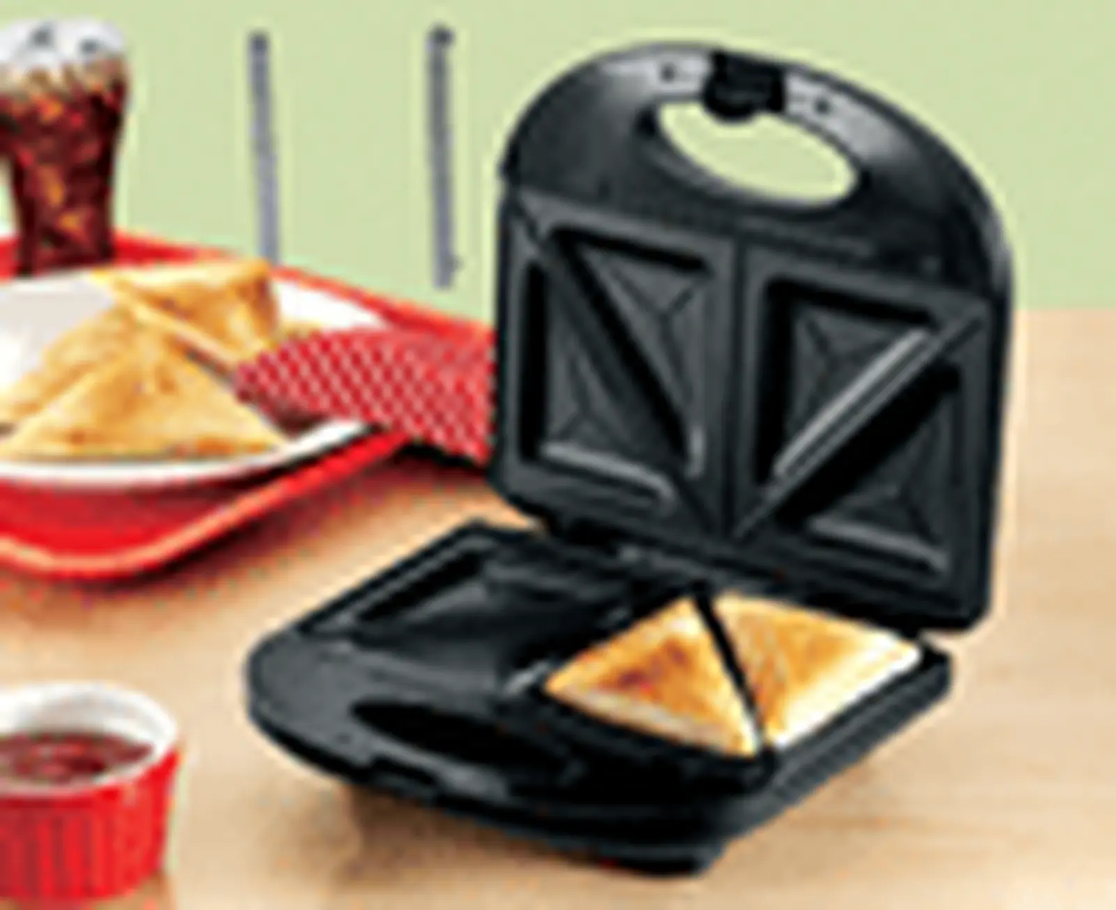 Bifinett sandwich maker only &euro;8.49!