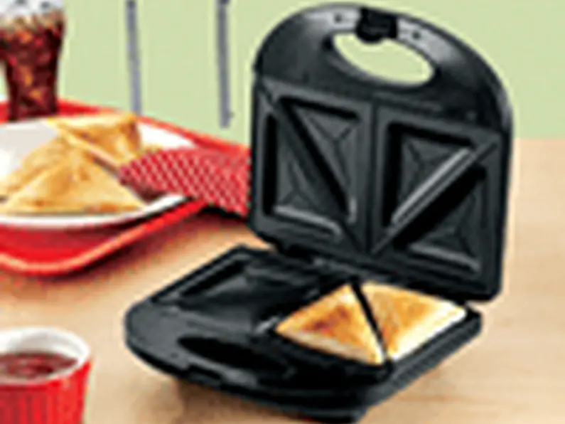 Bifinett sandwich maker only &euro;8.49!