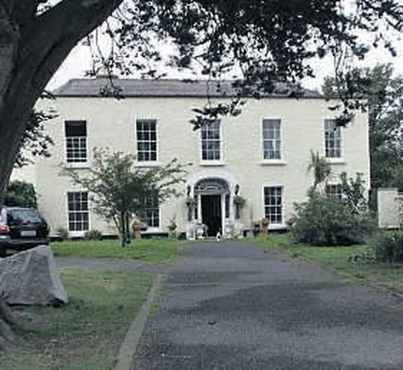 Repossession: Twink faces a fight to keep luxury home