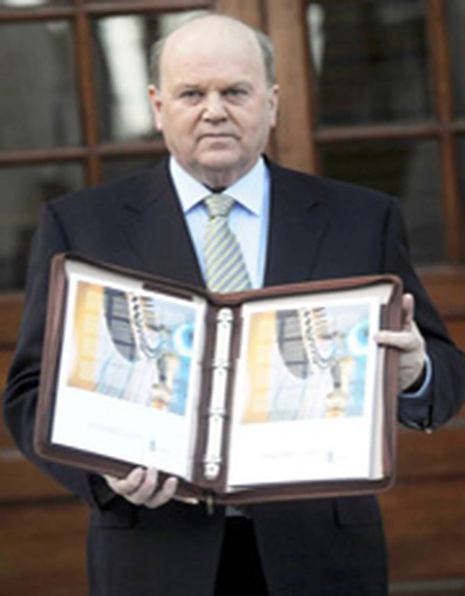 Minister describes property market as &amp;quot;an essential ingredient of future growth&amp;quot;