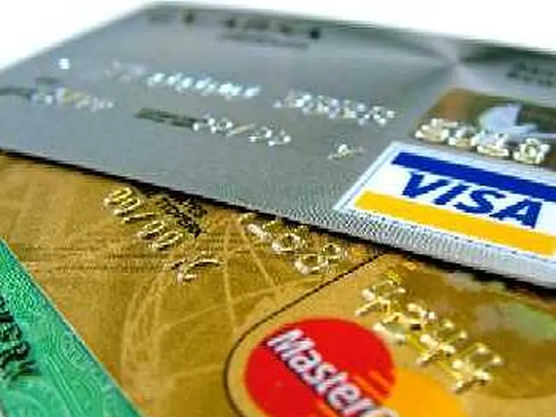 Average credit card debt over &euro;1,300