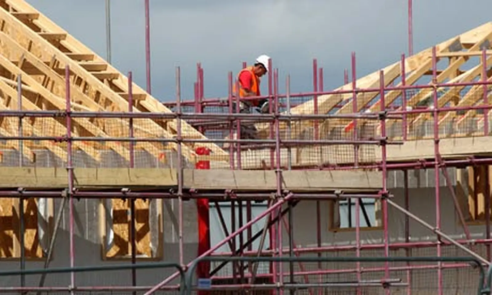 230,000 jobs lost in building industry since height of boom