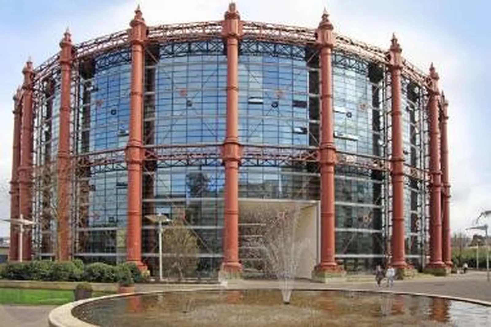 Ireland outperforms UK commercial property in Q2 2012