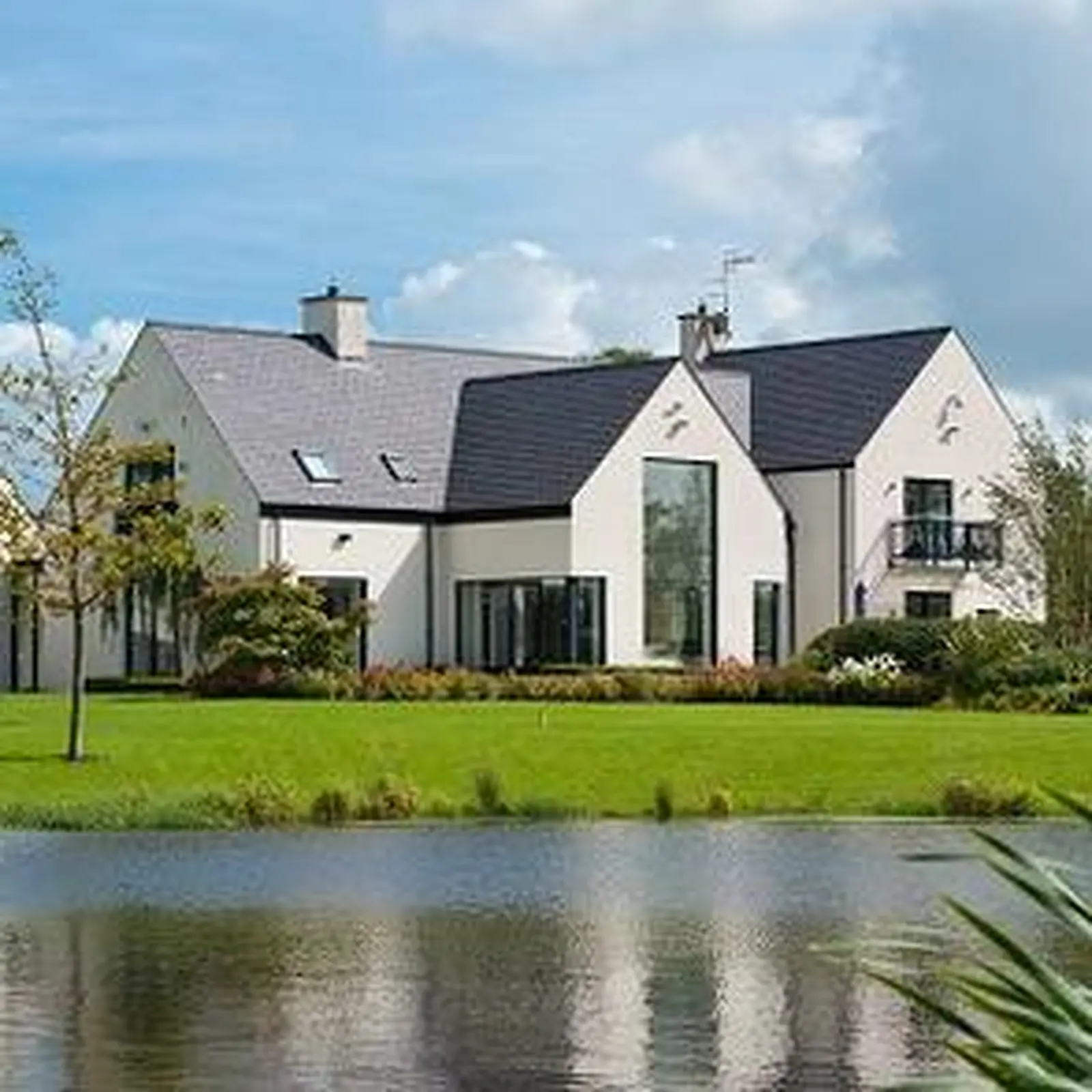 McIlroy sells his Irish home