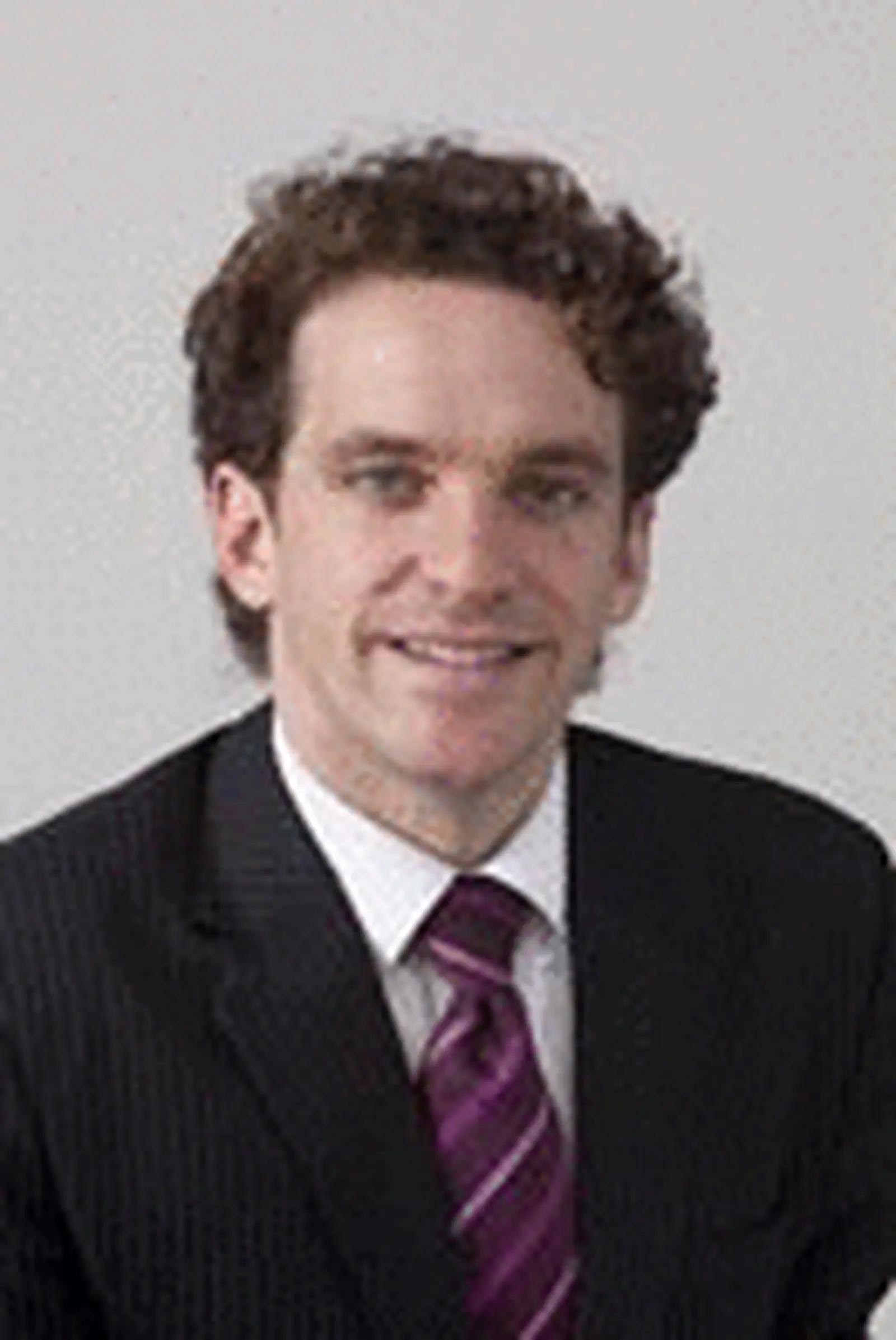 Two promoted at CBRE