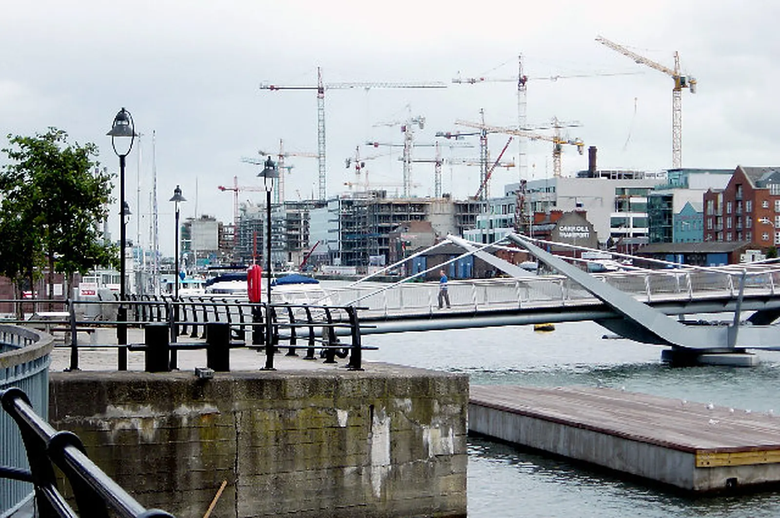 Government considering &euro;1bn stimulus package for construction sector