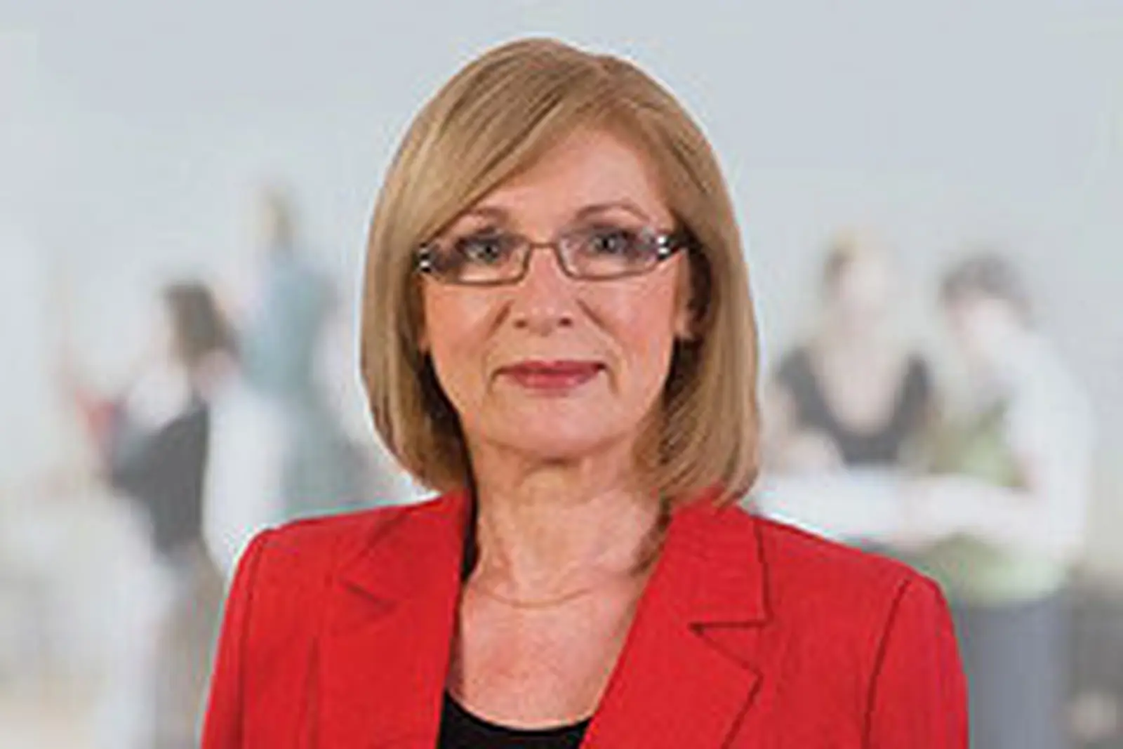 Budget must protect living standards, insists Housing Minister