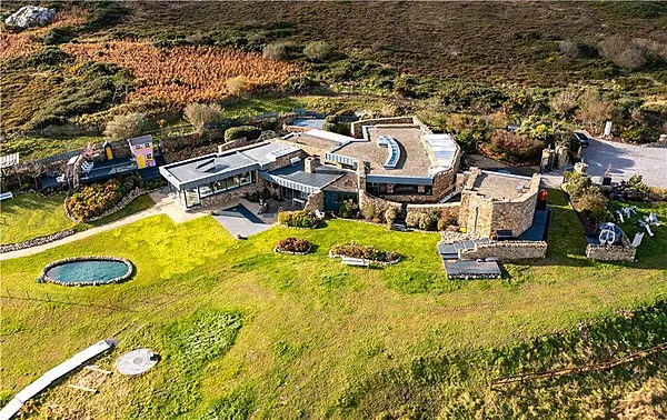 Heather Cottage is the ultimate coastal retreat