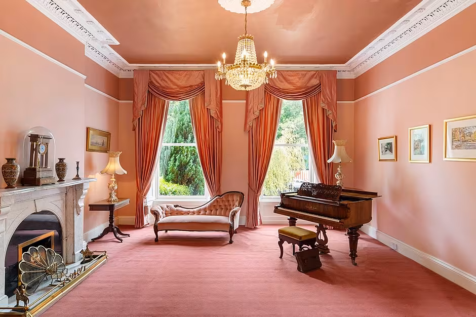 37 Ailesbury Road, Ballsbridge, Dublin 4