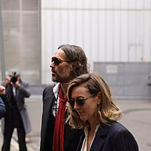Russell Brand’s wife tells jur...