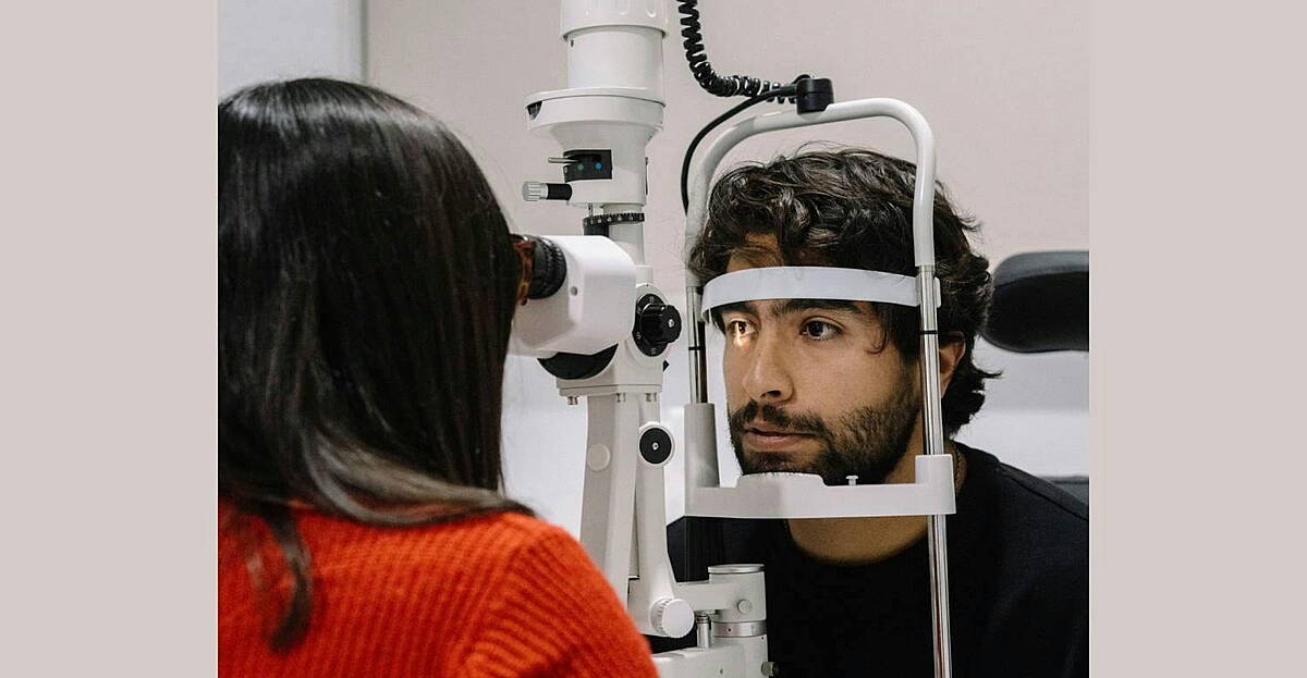 New AI eye test can measure risk of heart attack from a photo