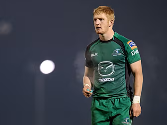 Connacht extend contracts of t...