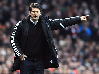 Laudrup distances himself from...