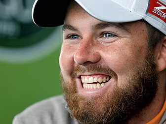 Lowry's rise up golf ranki...