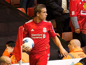 Gerrard urges Reds to tie down...