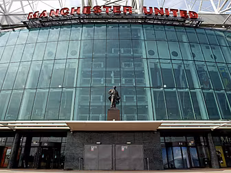 'Manchester United will fi...