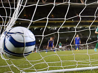 Premier League review with Ray...