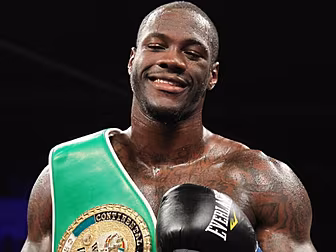 Heavyweight champ accepts Twit...