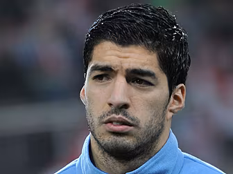 FIFA set deadline for Suarez r...