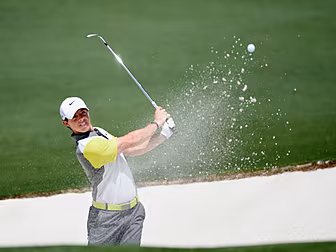McIlroy falls from lead with d...