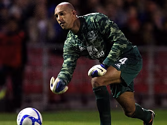 Howard ruled out for up to six...