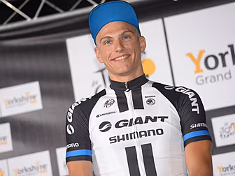 Kittel wins first stage of Tou...