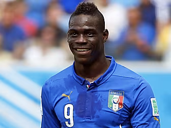 British MP spots Balotelli at...